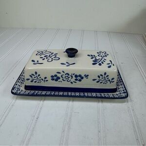 Meritage ceramic blue & white floral butter dish